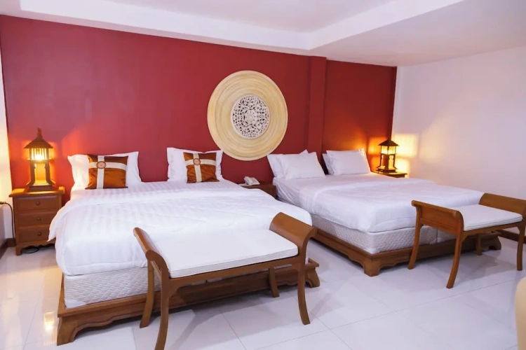 Deluxe Quadruple room