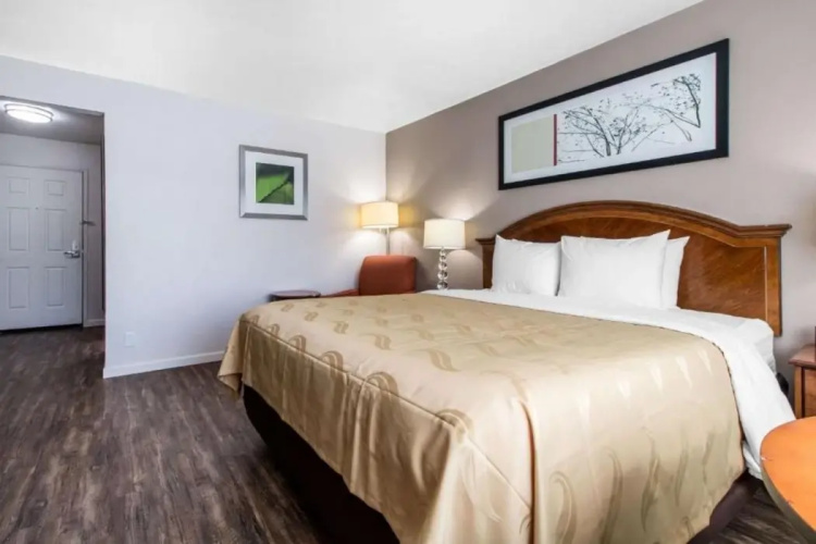 Ramada Bayside Inn & Suites Eureka