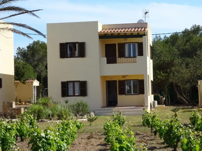 1 Bedroom Apartment with garden view