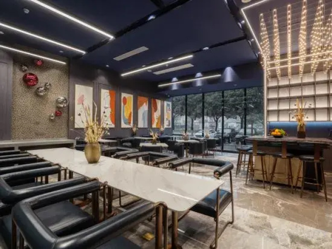 club theme hotel