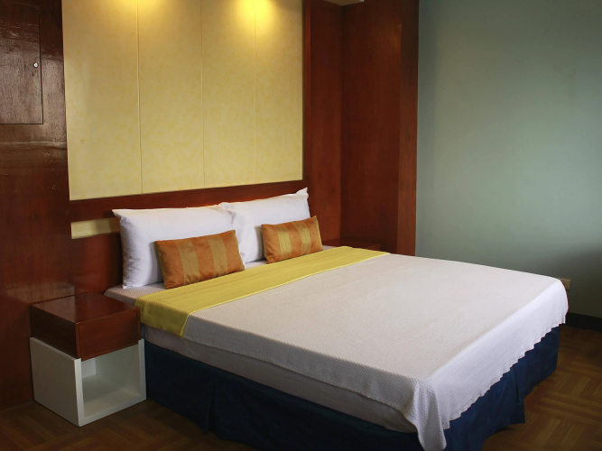 Leesons Residences