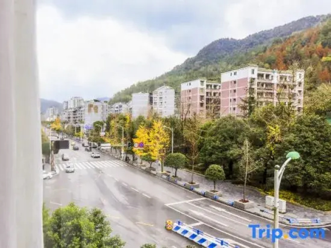Youyang Manyue Hotel
