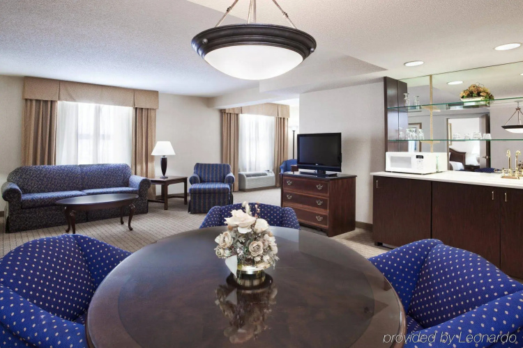 Holiday Inn Youngstown South by IHG