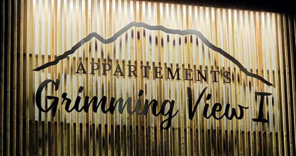 Grimming View I
