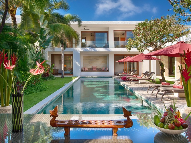 4 Bedrooms Double Villa