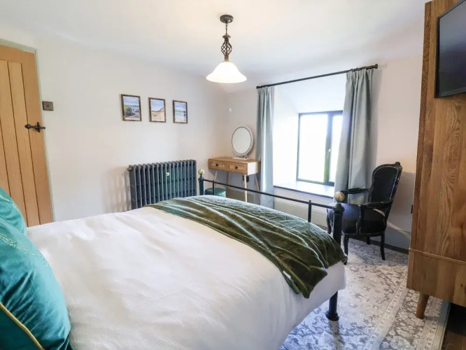 3 Penllan Cottages