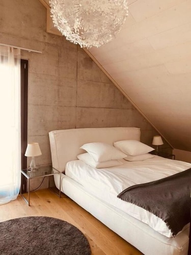 2 Bedrooms Suite with mountain view
