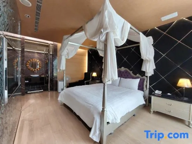 Presidential room