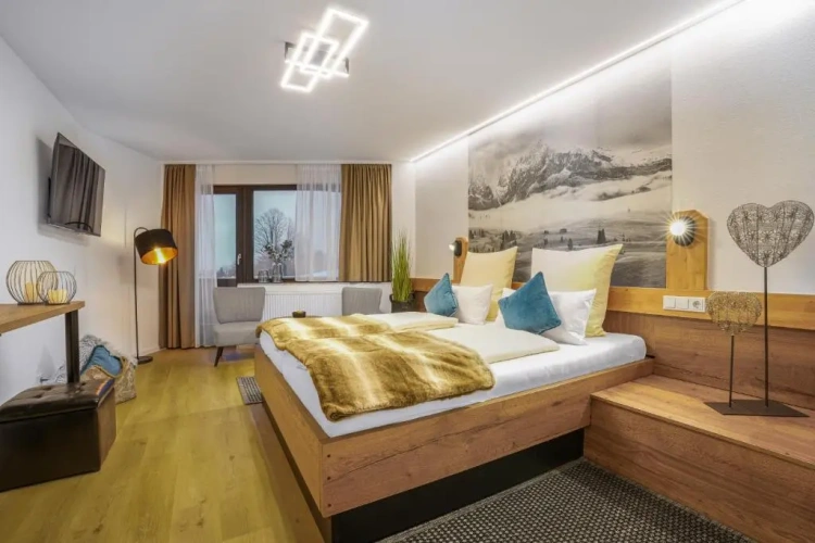 Deluxe Double room with balcony