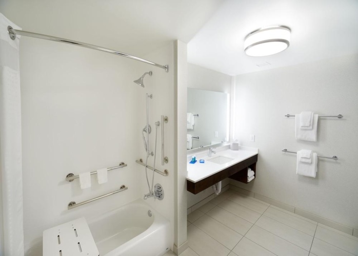 Holiday Inn Exp & Sts-Cincinnati North - Liberty W photo 9