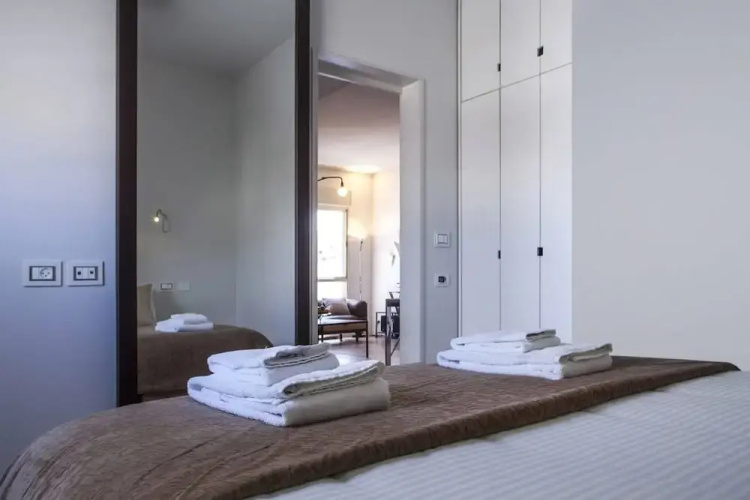 Duplex Penthouse by Rothschild Pkg TL54