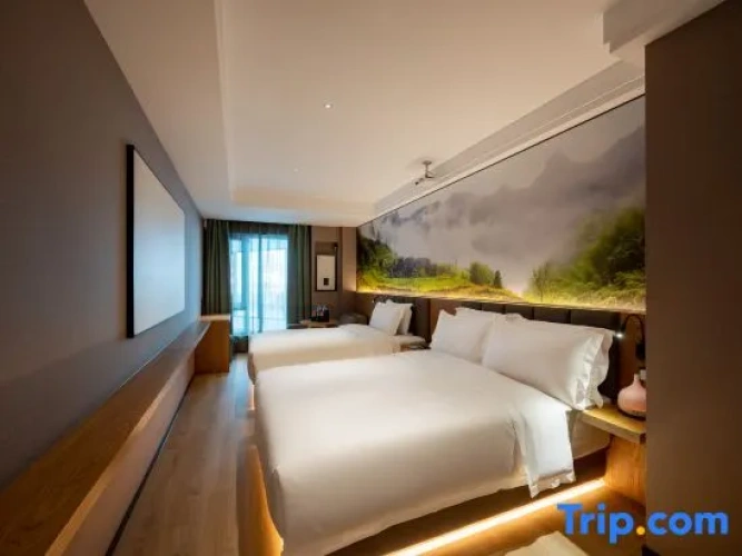 Standard Triple Family room