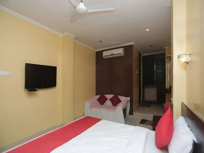 Hotel A-1 By OYO Rooms