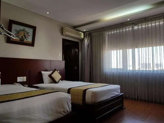 Standard Twin room with view