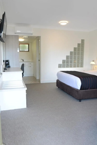 Rockpool Motor Inn