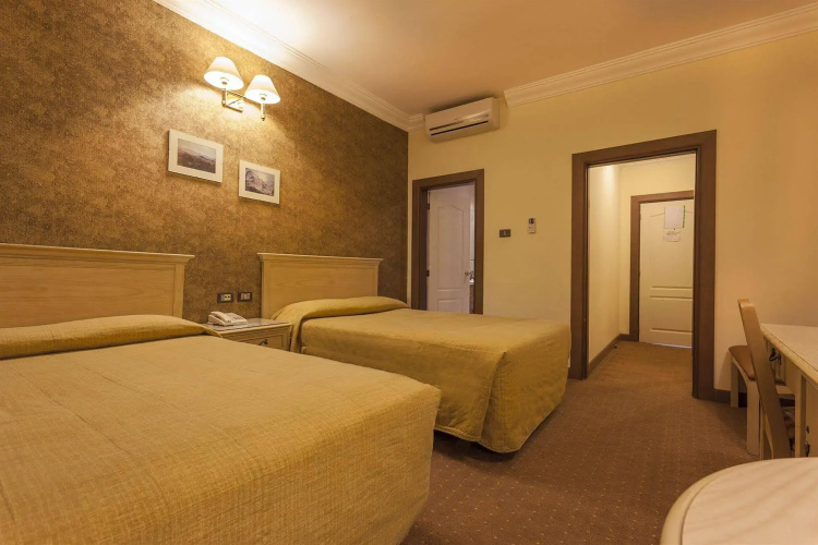Amman West Hotel