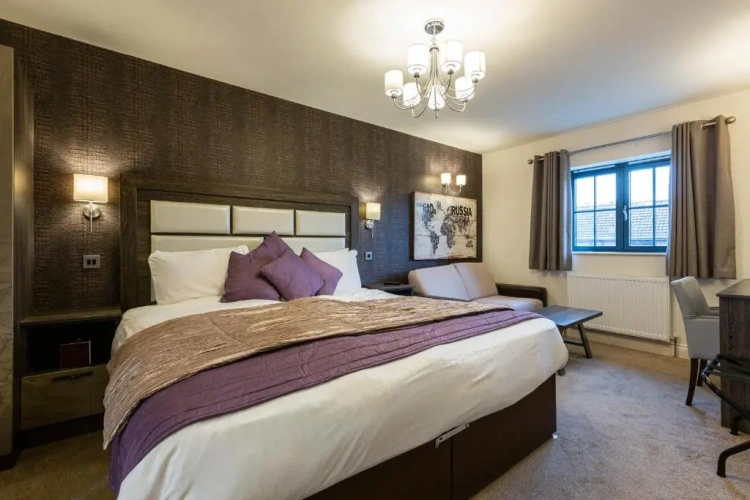 Executive Twin Suite