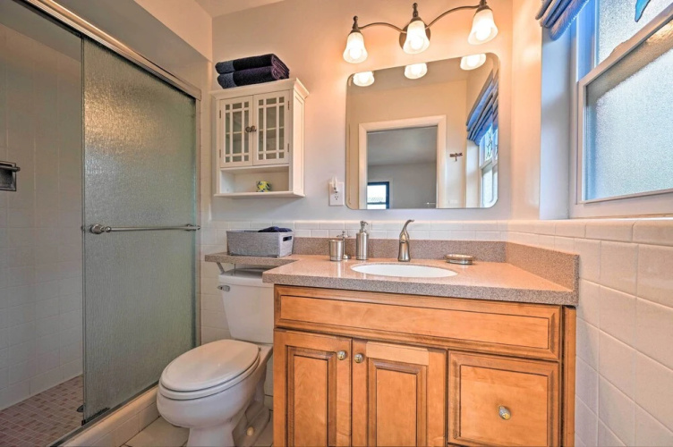 Sunny Largo Retreat: 4 Mi From Indian Rocks Beach!