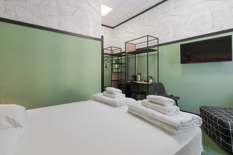 Swanky bed&breakfast