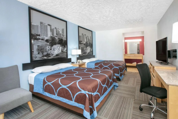 Super 8 Moore/oklahoma City Area