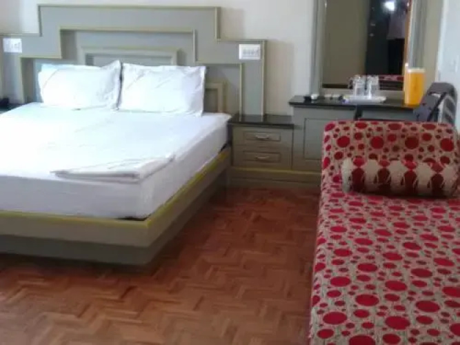 Hotel Chithra