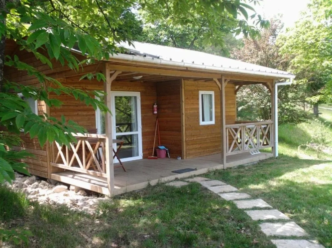 2 Bedrooms Chalet