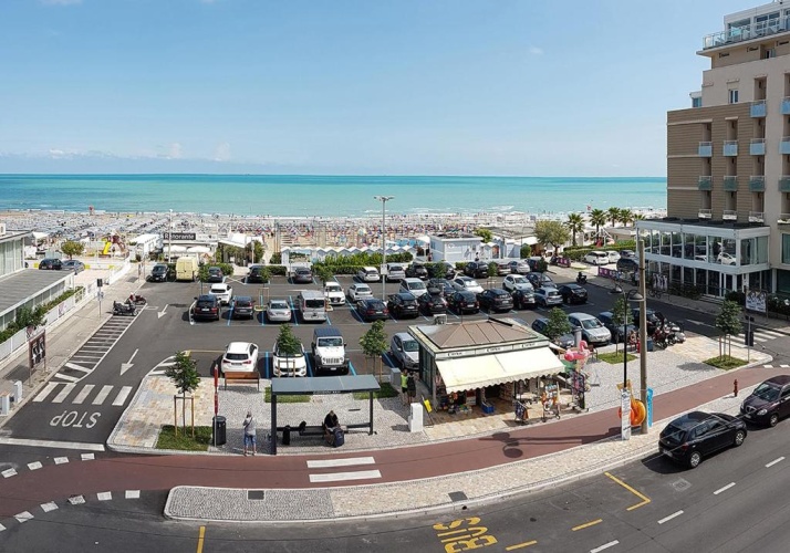 Standard Quadruple room with sea view