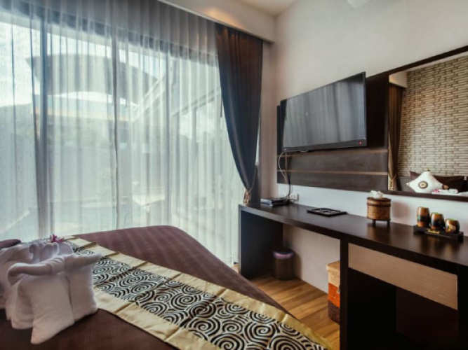 3 Bedrooms Luxury Quintuple Villa