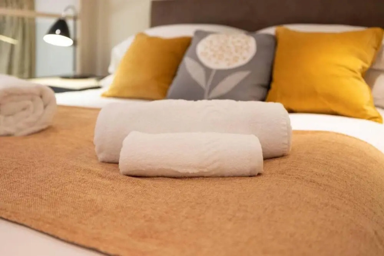 Fabulous Notting Hill Spacious Studio Apartment