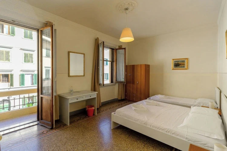 Standard Triple room with balcony