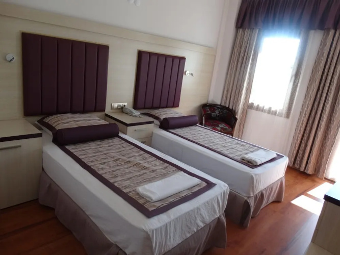 Bronze Hotel