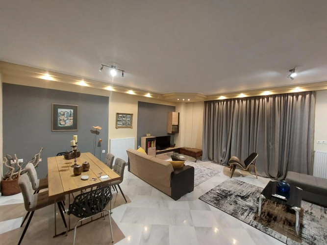 central luxury apartment