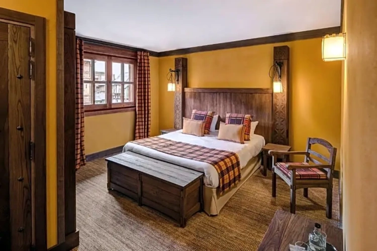 Standard Quadruple Family room