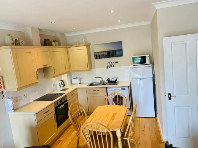 2 Bedrooms Apartment