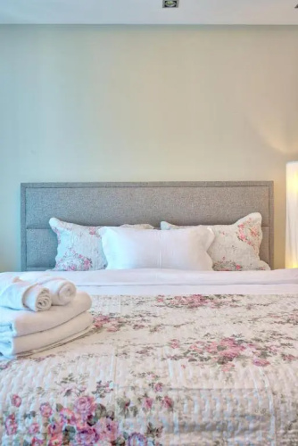 Luton Vacation Homes - The Marina Torch