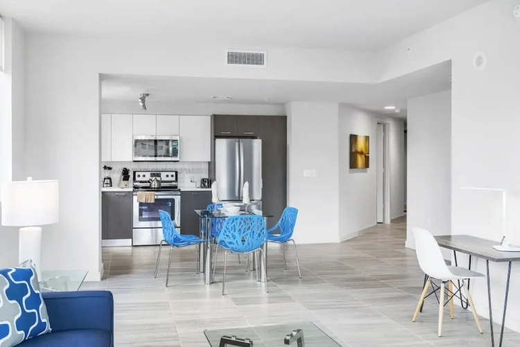 2 Bedrooms Luxury Apartment
