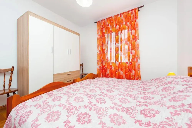 Apartment Eda