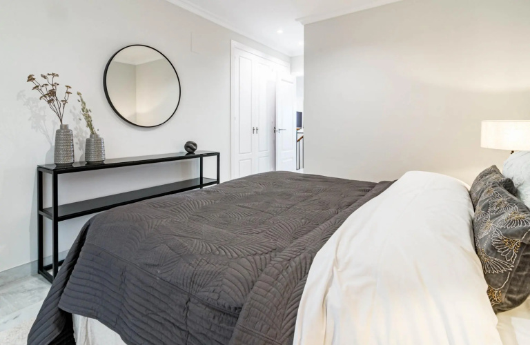 SAA3- Spacious apartment close to beach