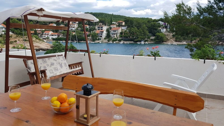 Apartments Jakov