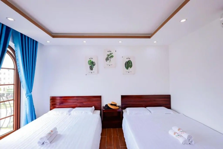 Standard Twin room with balcony