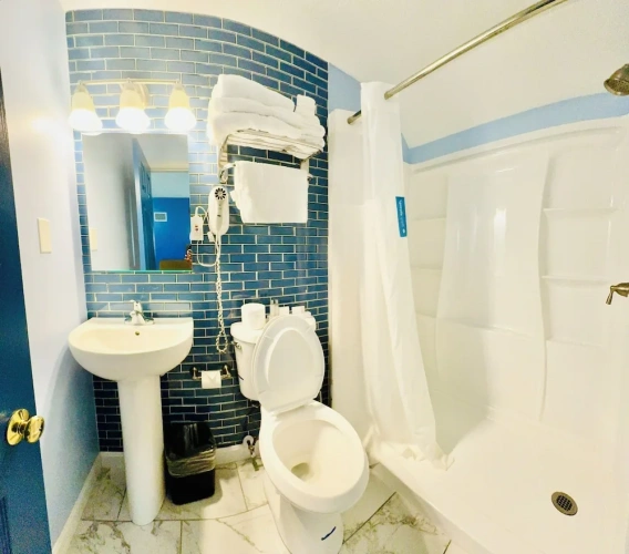 Deluxe Studio
