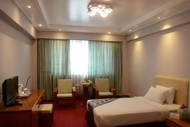 Central Hotel Yangon