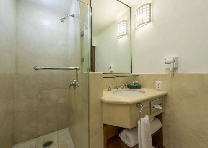 HS HOTSSON Hotel Tampico photo 10