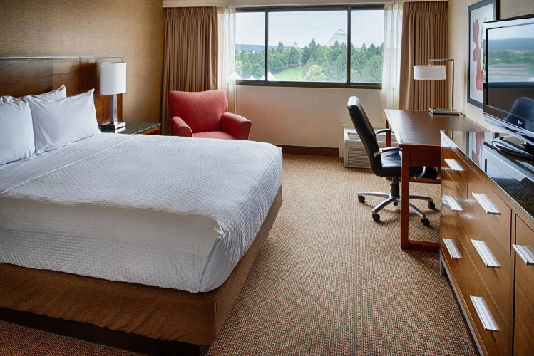 DoubleTree by Hilton Spokane City Center