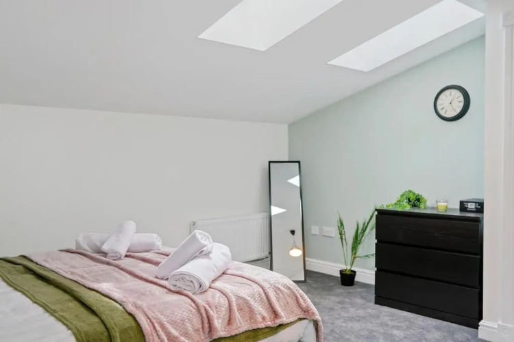 Large Duplex Penthouse in Central York - Parking