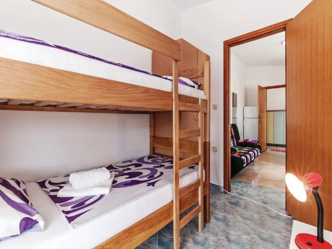 Apartments Hak