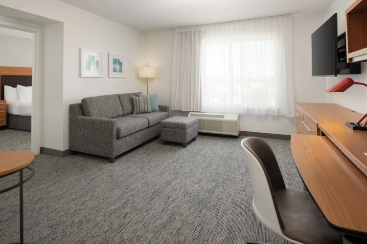 1 Bedroom Suite