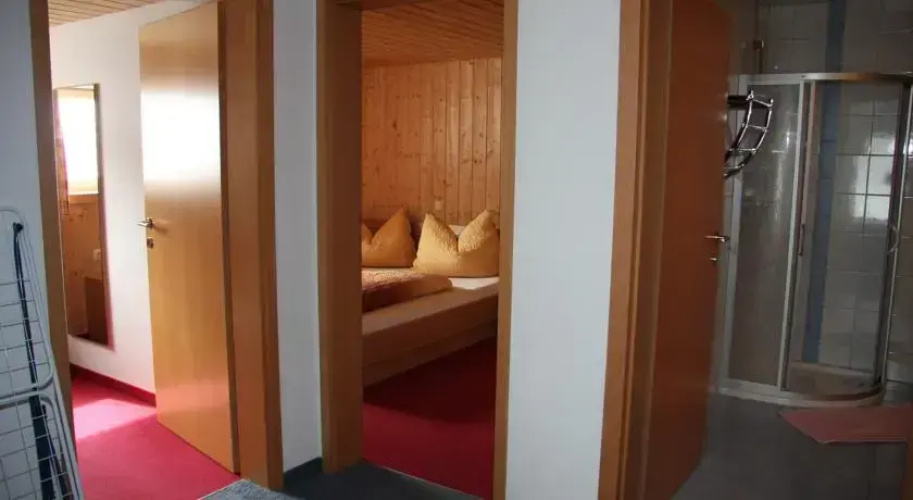 Haus Lutea
