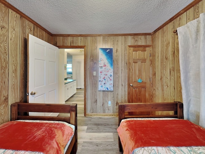 Catch A Wave by Topsail Realty