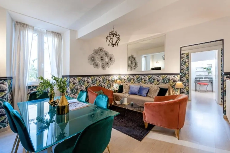 2 Bedrooms Apartment